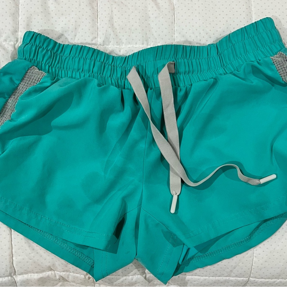 Fabletics Shorts size XS / Extra Small in Blue and White Teal Turquoise